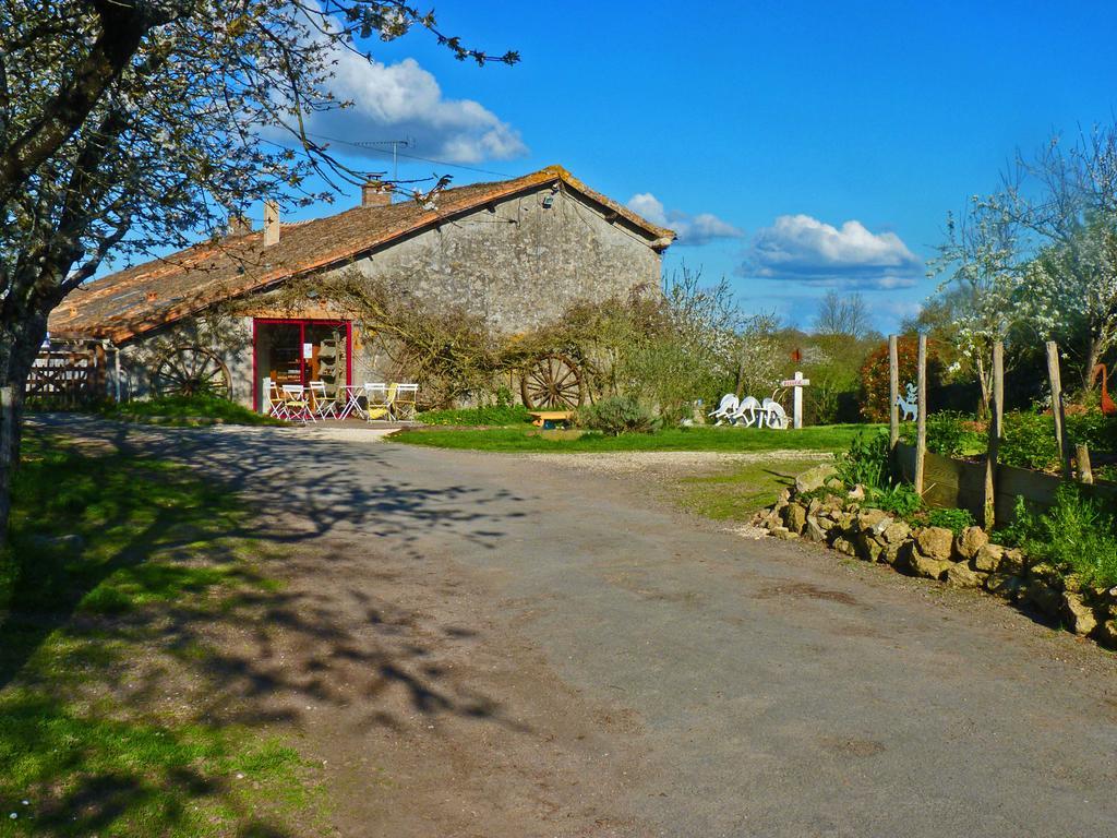 Bed and Breakfast La Schaafraniere à Saint-Aubin-le-Cloud Extérieur photo